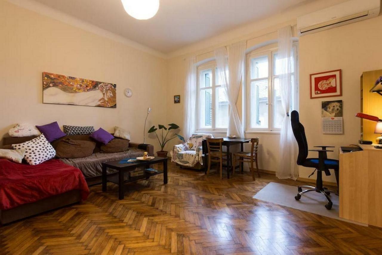 רייקה Central, Fully Equipped 2 Bedroom Flat מראה חיצוני תמונה